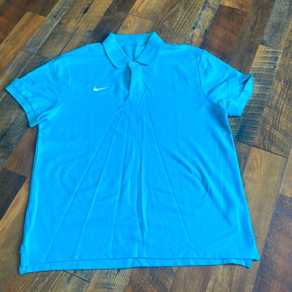 Men’s Nike XL Polo - Picture 2 of 5